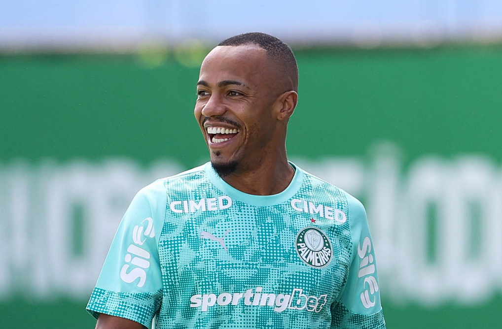 Marlon Freitas pede desculpas à torcida do Botafogo após polêmica entrevista