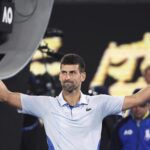 Novak Djokovic, da Sérvia, durante a partida da quarta rodada do Aberto da Austrália de 2024.