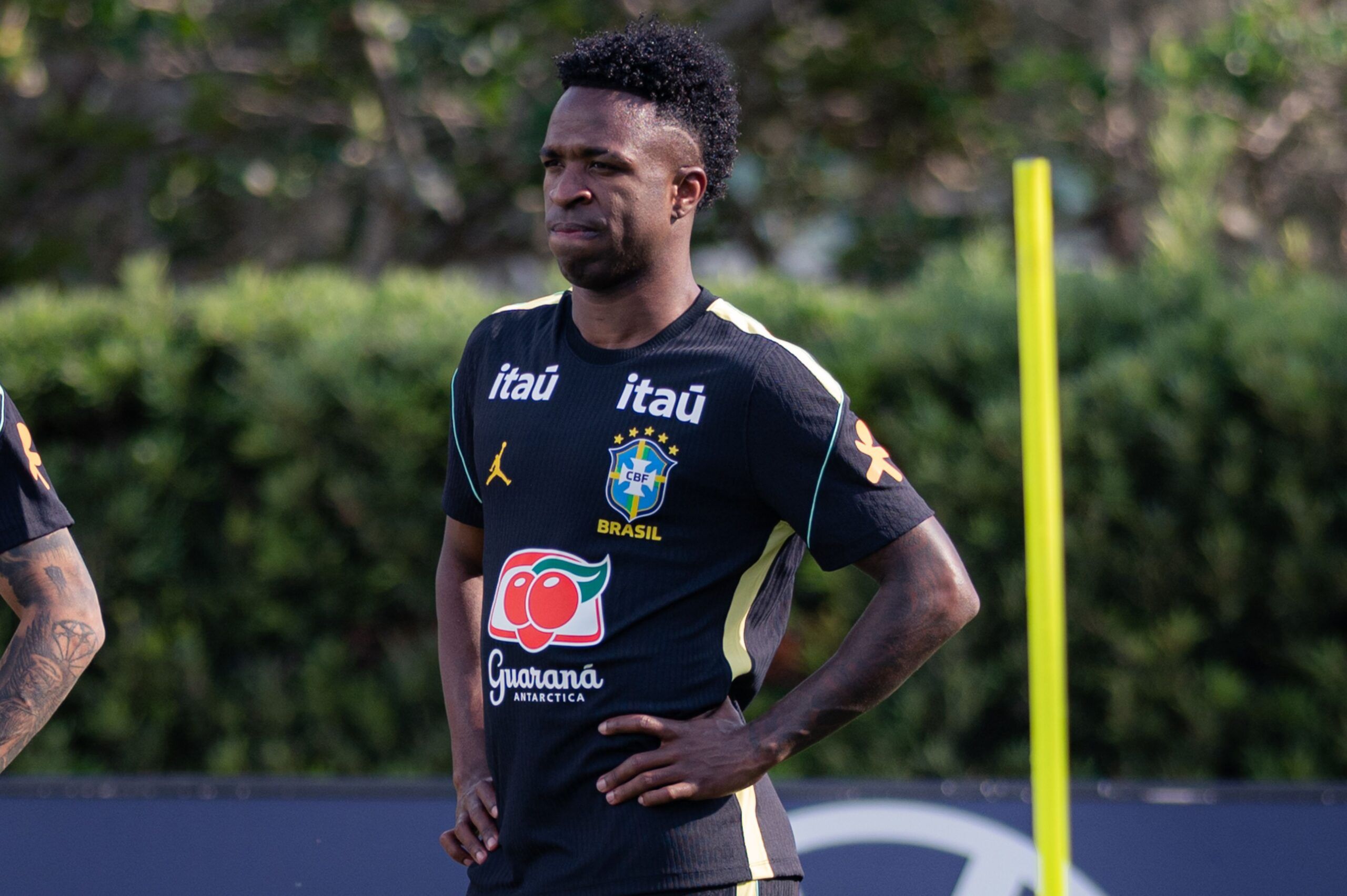 Vinicius Jr. diz por que Brasil não é favorito na Copa, mas 'faz alerta' a rivais
