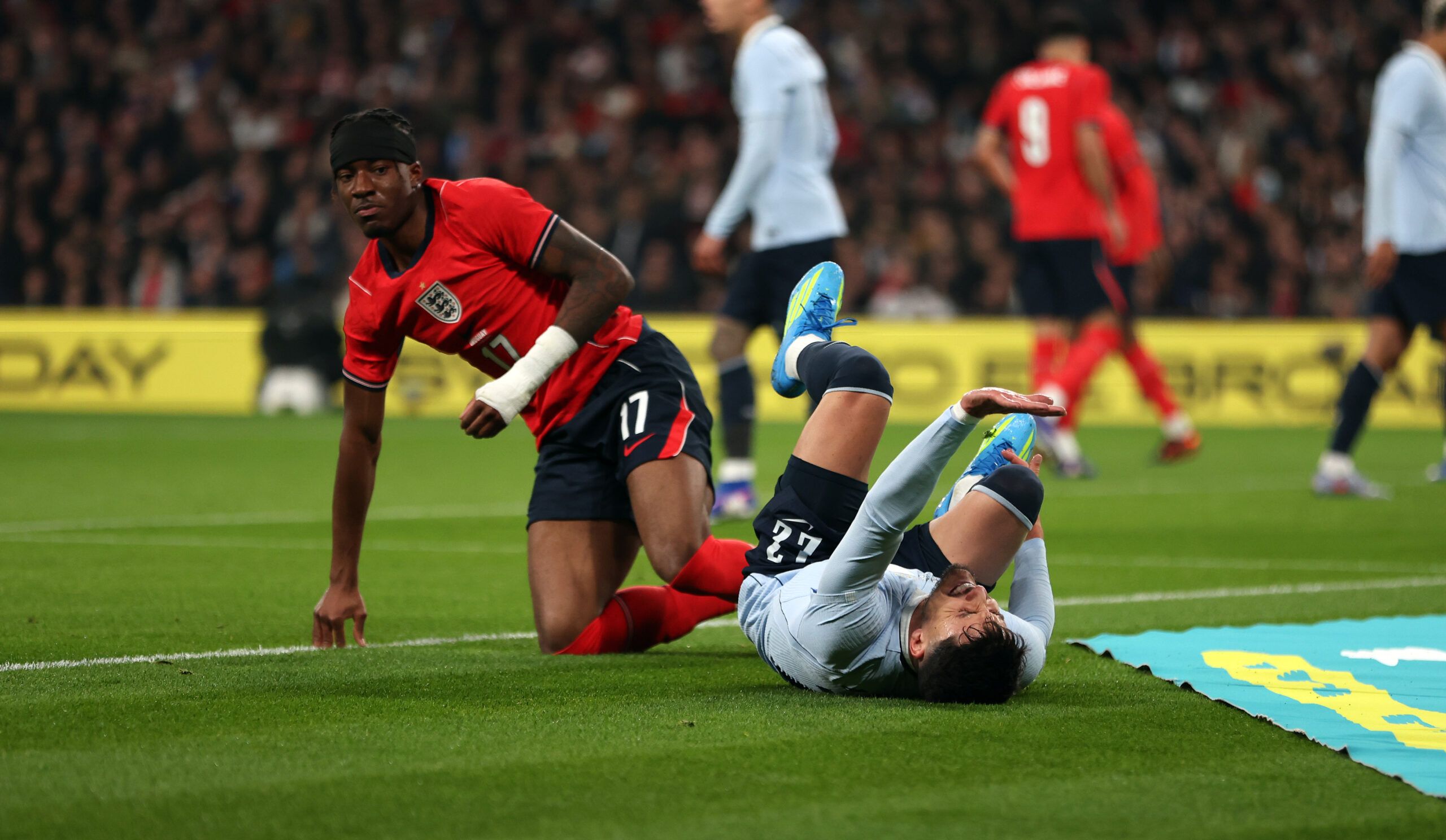 Piquerez, do Palmeiras, sofre lesão grave pelo Uruguai