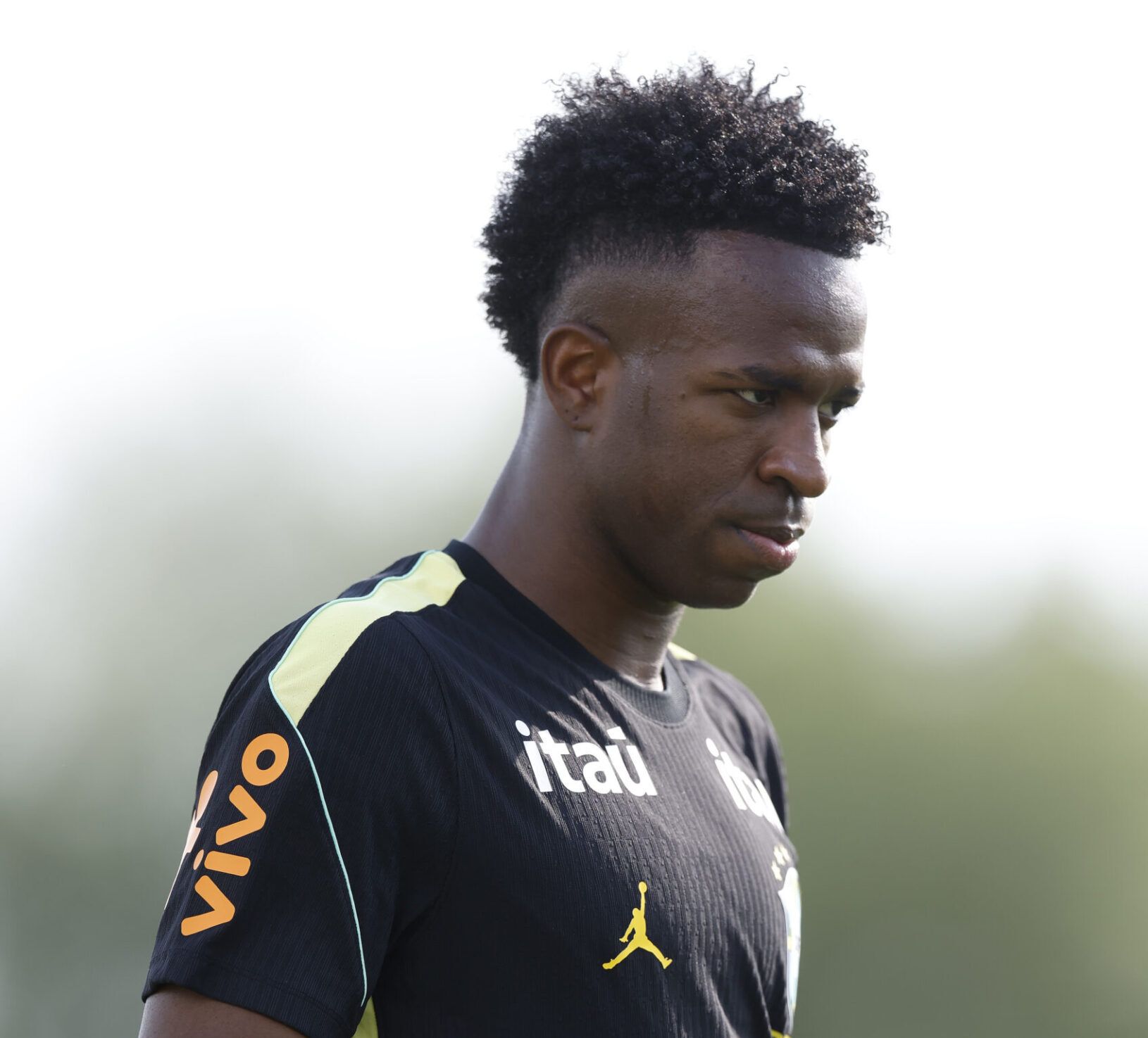 Vinicius Jr. é poupado de treino da Seleção Brasileira, mas deve enfrentar a Croácia