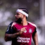 Como erro do Corinthians agravou lesão de Memphis e atrasou retorno do astro