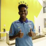 Quem pode ganhar espaço na Seleção caso Estevão fique de fora da Copa do Mundo?