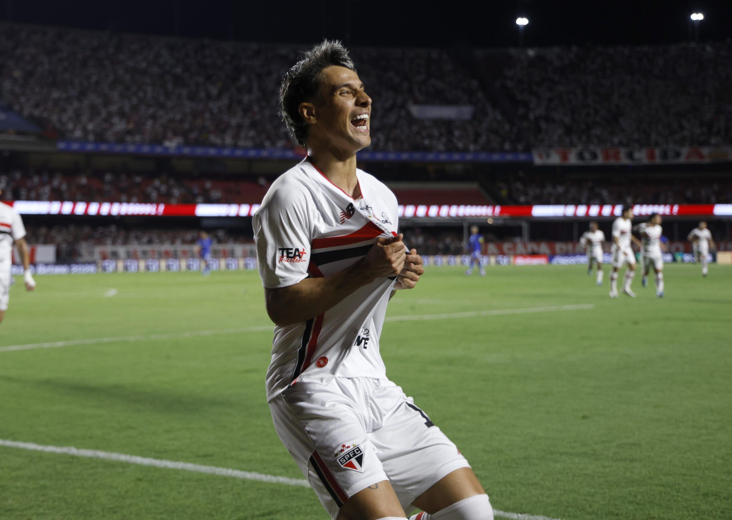 Com hat-trick de Ferreirinha, São Paulo goleia o Cruzeiro por 4 a 1