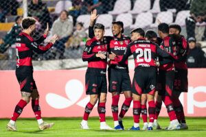 Atual campeão, Flamengo domina e vence o Cusco na altitude na estreia da Libertadores