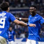 Cruzeiro vence o Boca Juniors no fim e assume liderança do grupo na Libertadores