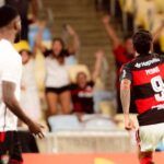 Em noite de golaços, Flamengo vence o Vitória no Maracanã pela Copa do Brasil