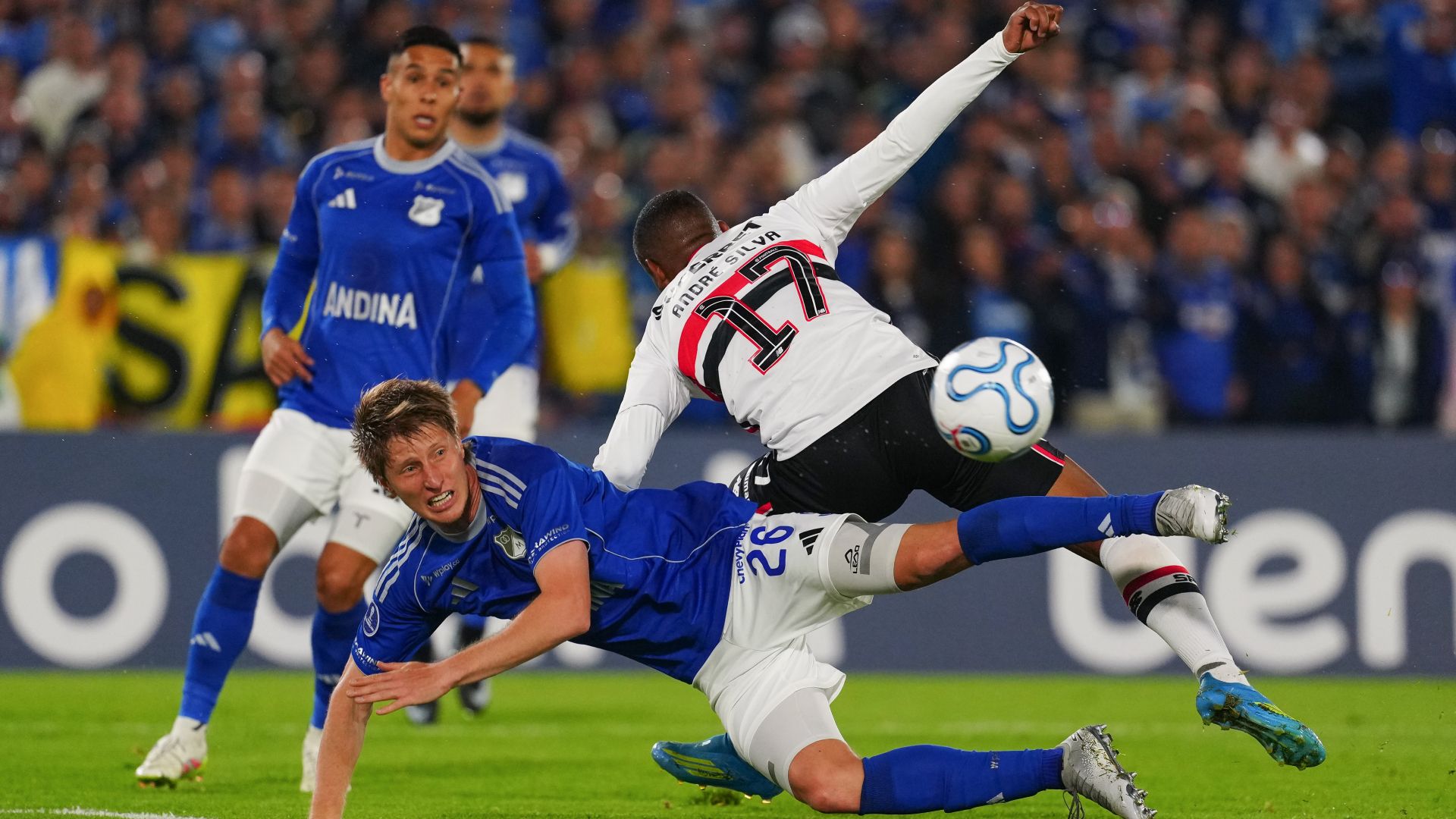 São Paulo segura empate sem gols com o Millonarios pela Sul-Americana