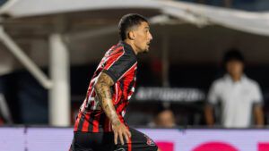 São Paulo joga mal e é derrotado no Barradão, por 2 a 0, pelo Vitória