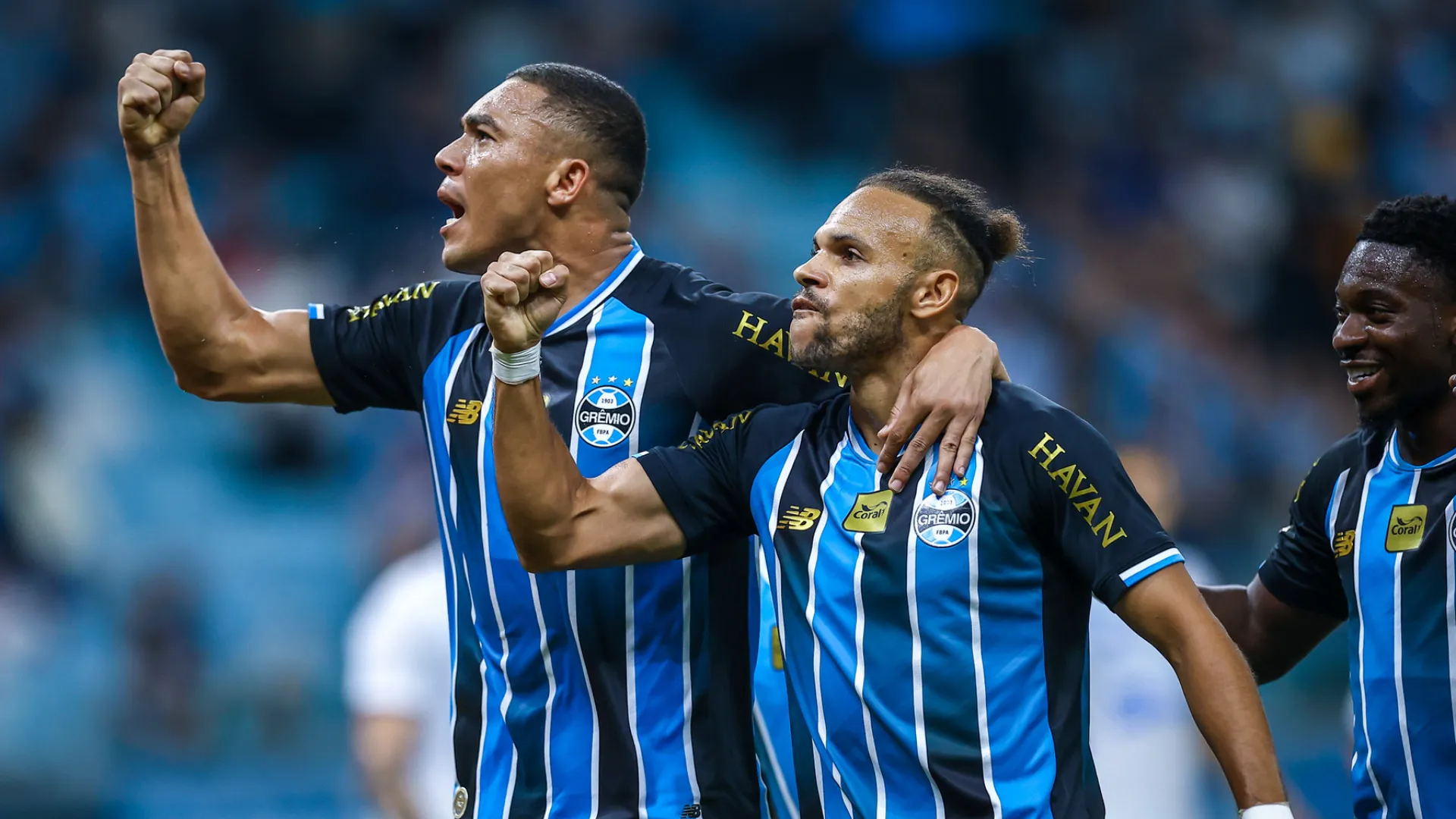 Carlos Vinicius, Braithwaite, Amuzu Gremio Confiaca 04212026