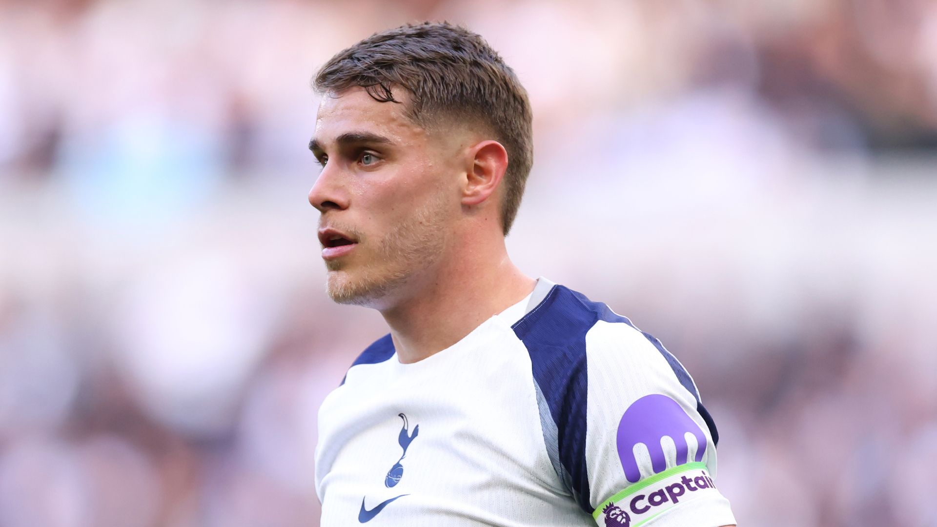 Micky Ven de Ven Tottenham Hotspur Brighton Hove Albion 04182026