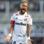 Neymar é ausência em treino do Santos, mas viagem para Argentina está confirmada