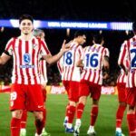 Julián Alvarez faz pintura, Atlético vence o Barcelona e dá importante passo rumo à semi da Champions