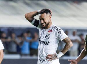 Técnico do Atlético-MG faz alerta a jogadores e diz que clube precisa de mais união