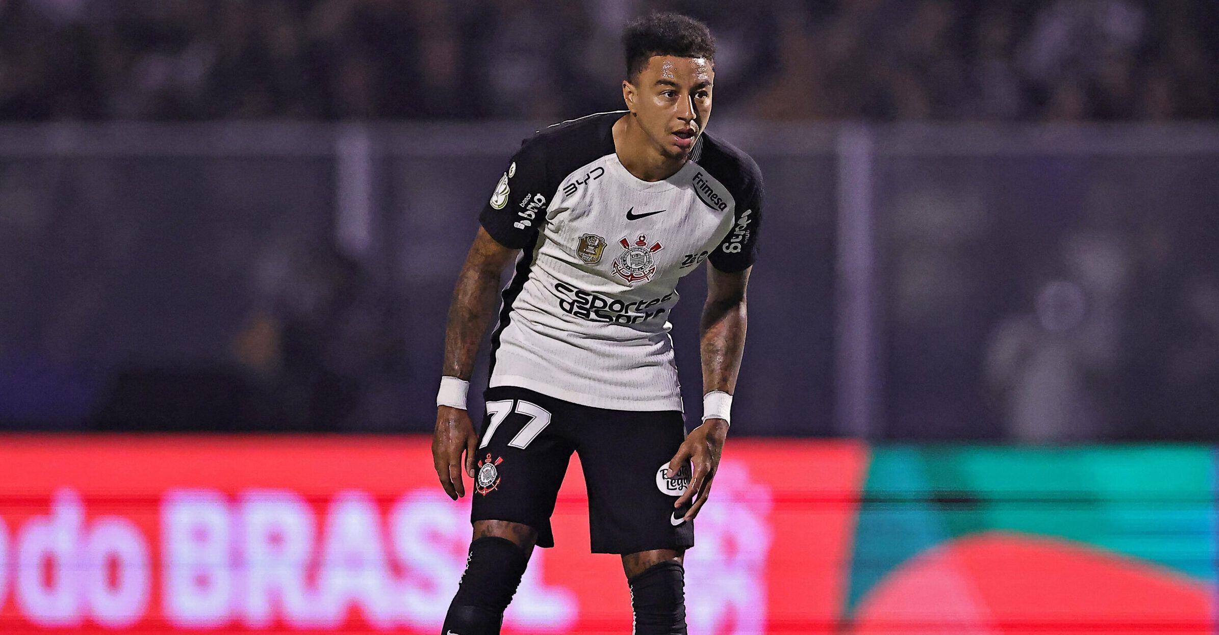 Lingard marca pela primeira vez, e Corinthians vence Barra pela Copa do Brasil