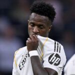 Sob vaias, Real Madrid vence o Alavés por 2 a 1 em LALIGA