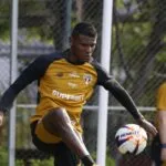 Por que São Paulo não rescindirá com Arboleda e o que pensa em relação ao zagueiro