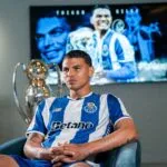 Porto anuncia a saída do zagueiro Thiago Silva