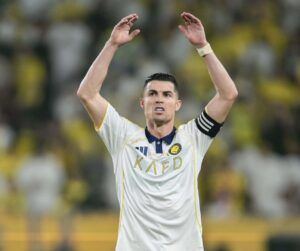 Cristiano Ronaldo faz dois, chega a 972 na carreira, e Al Nassr conquista o Campeonato Saudita