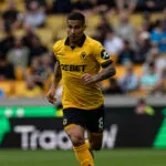 Aston Villa acerta a contratação de João Gomes, diz jornalista