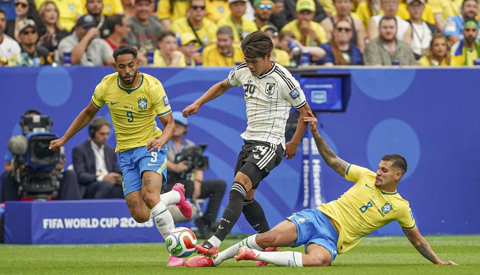Matheus Cunha provoca Japão após vitória do Brasil e lembra pentacampeonato