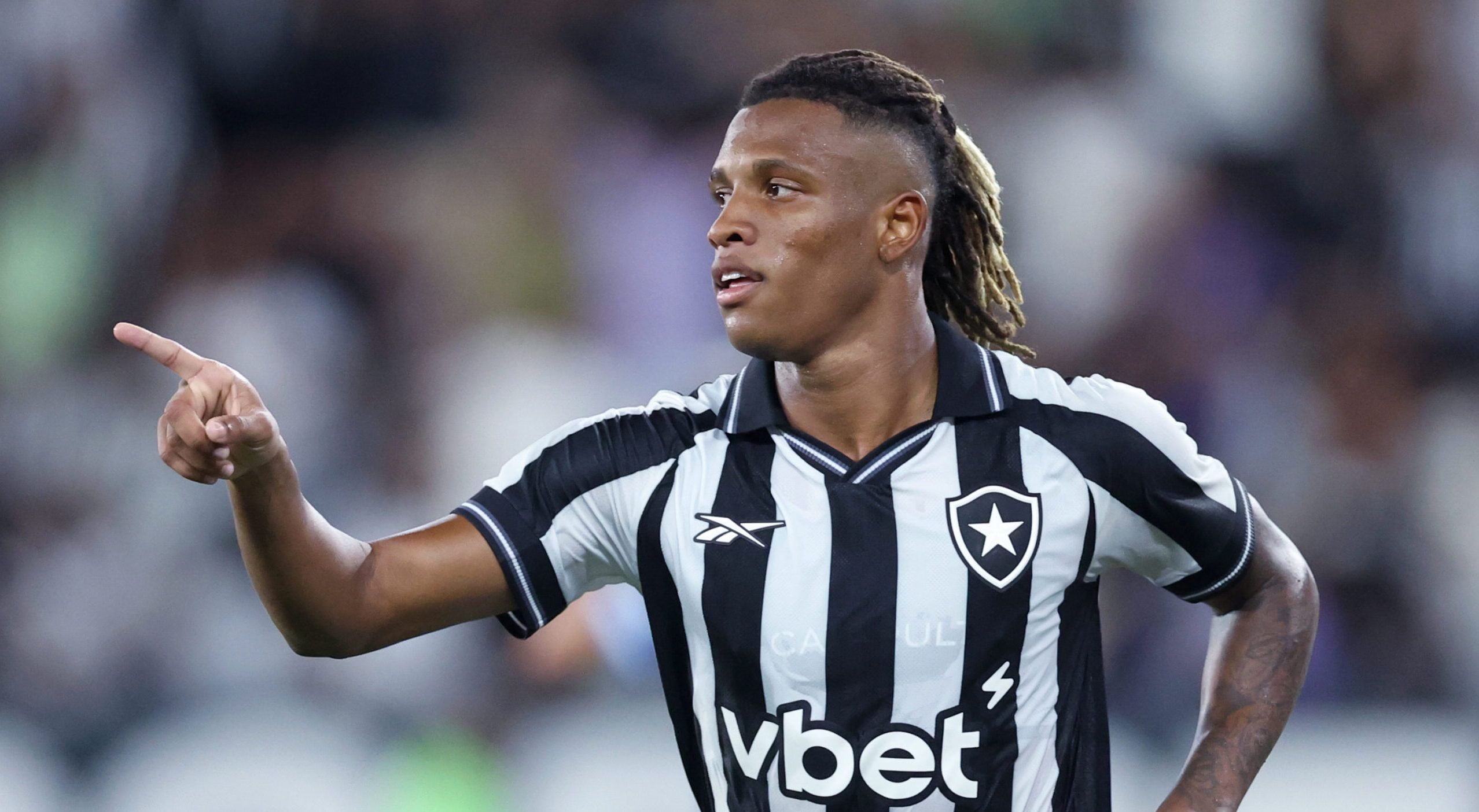 Danilo homenageia o Botafogo em publicação e agradece ao clube por ida à Copa: "Acreditou em mim"