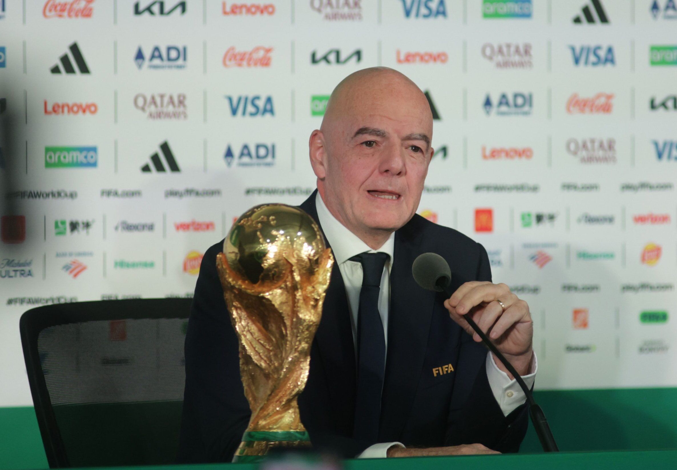 Site divulga o salário de Gianni Infantino, presidente da FIFA; veja
