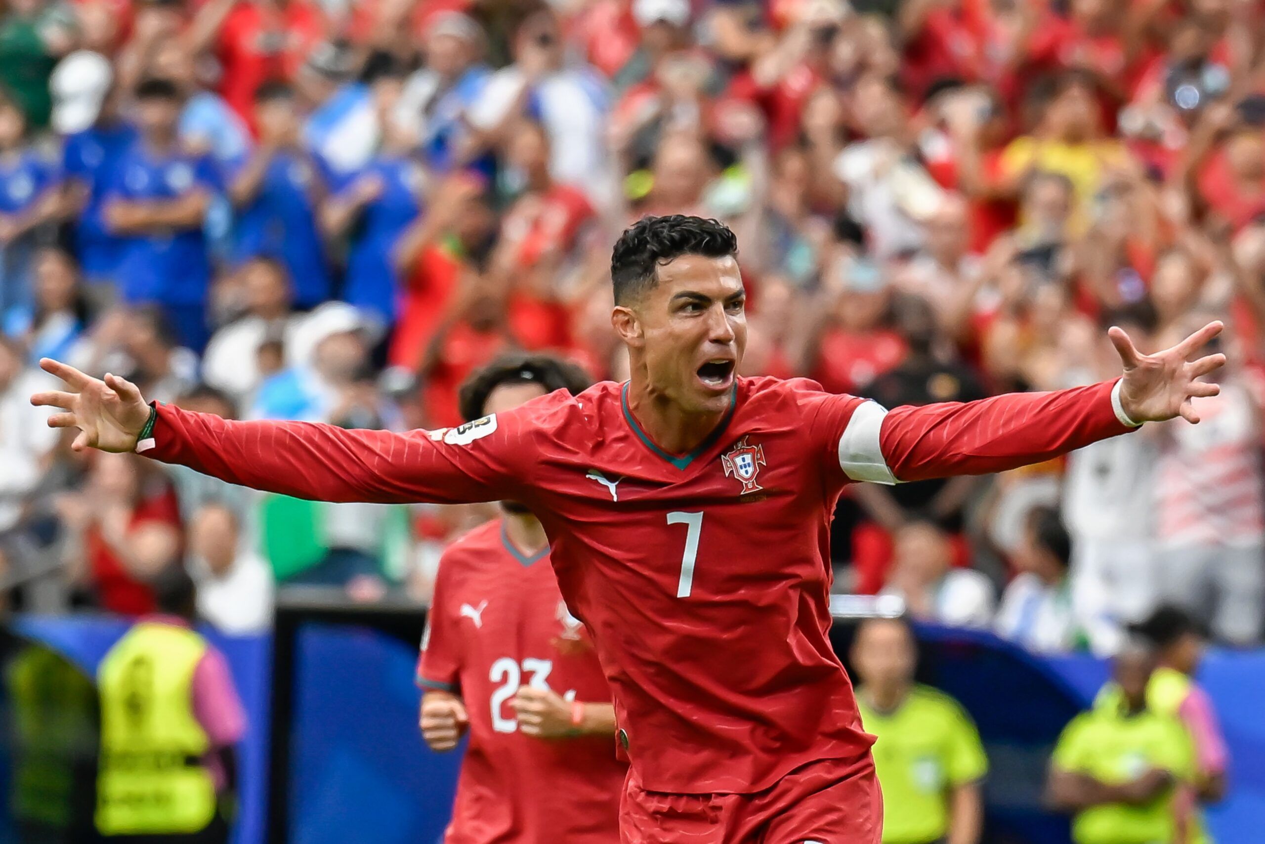 Os recordes que Cristiano Ronaldo quebrou em Copas ao marcar em Portugal 5 x 0 Uzbequistão