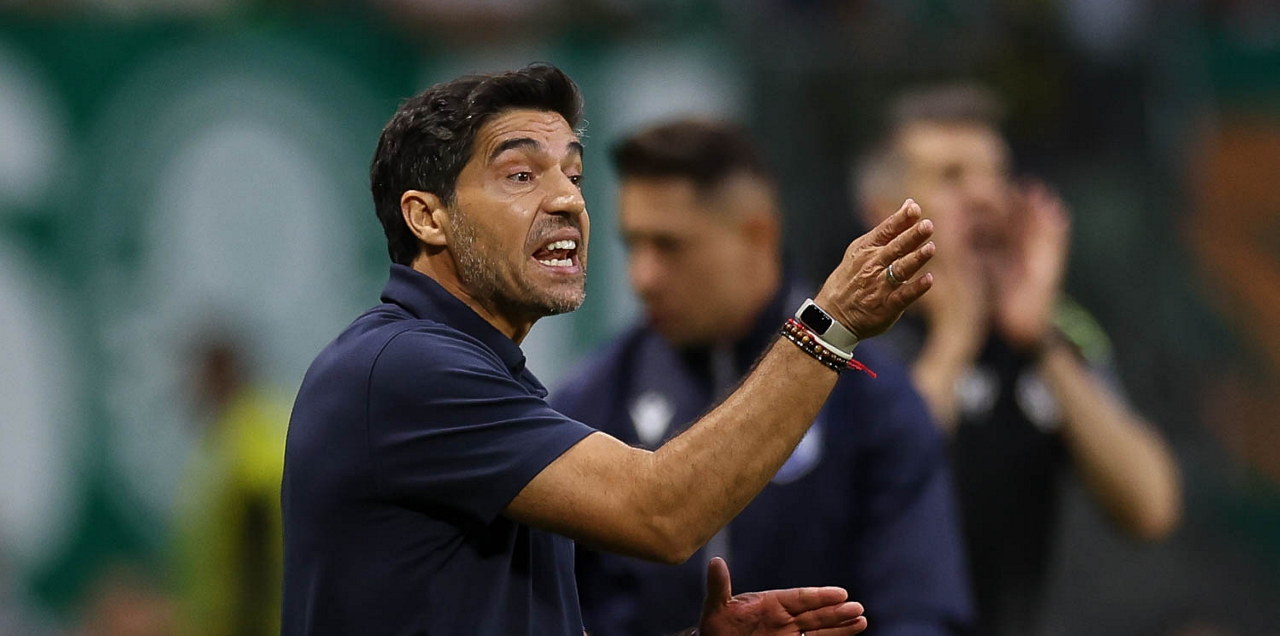 Abel ironiza atuação do Palmeiras e dispara sobre Inter: "A equipe que luta para não descer cada jogo é o da vida"