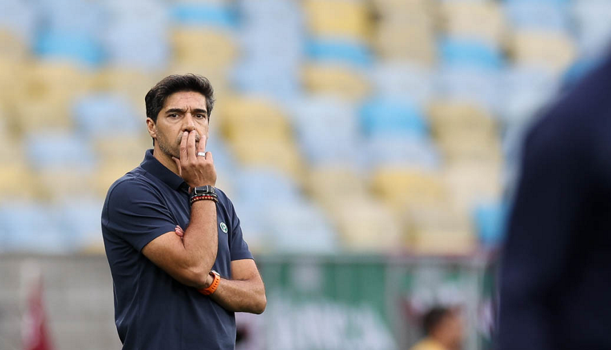 Abel Ferreira se irrita com perguntas após derrota do Palmeiras: “Não perdemos o título”