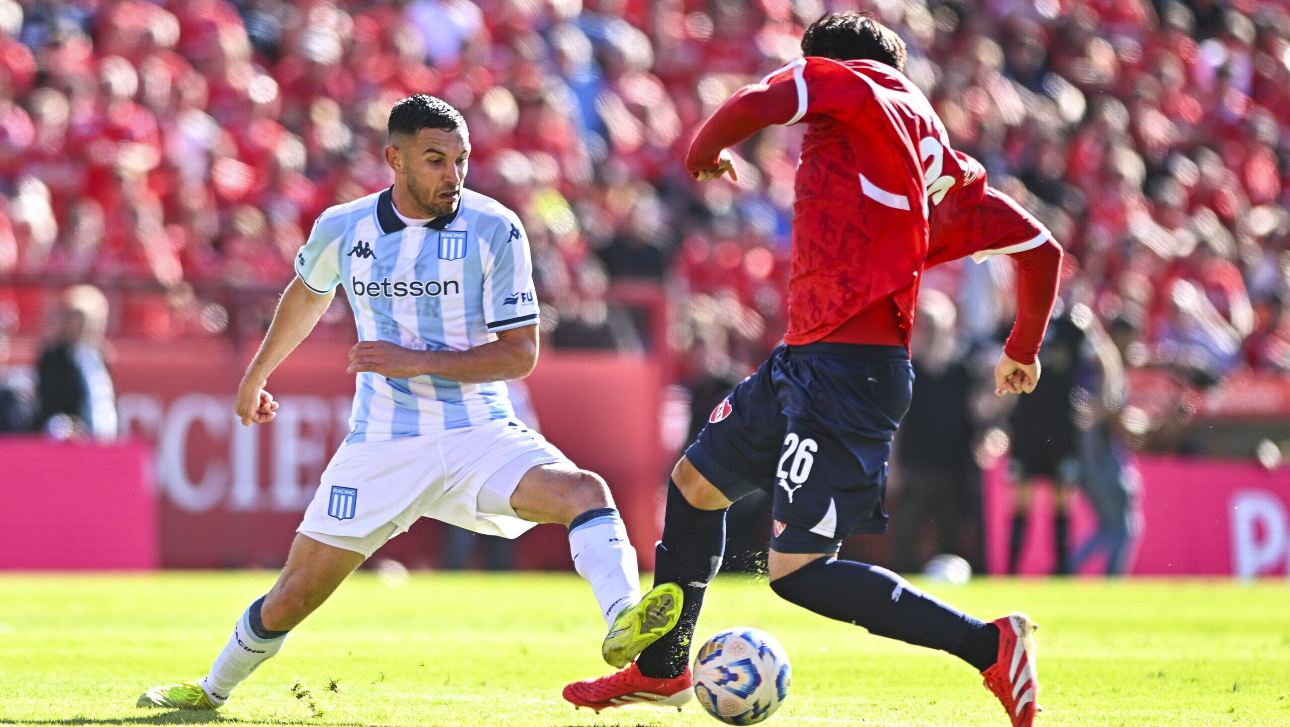 Clásico de Avellaneda sin dueño: Racing e Independiente empataron 0-0