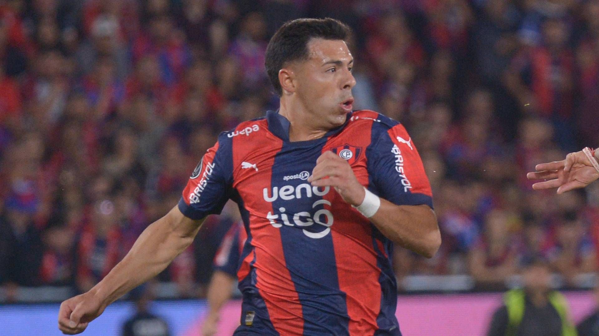 Cerro Porteño volvió al triunfo y alcanzó la cima del Clausura tras vencer 2-0 a Sportivo Ameliano