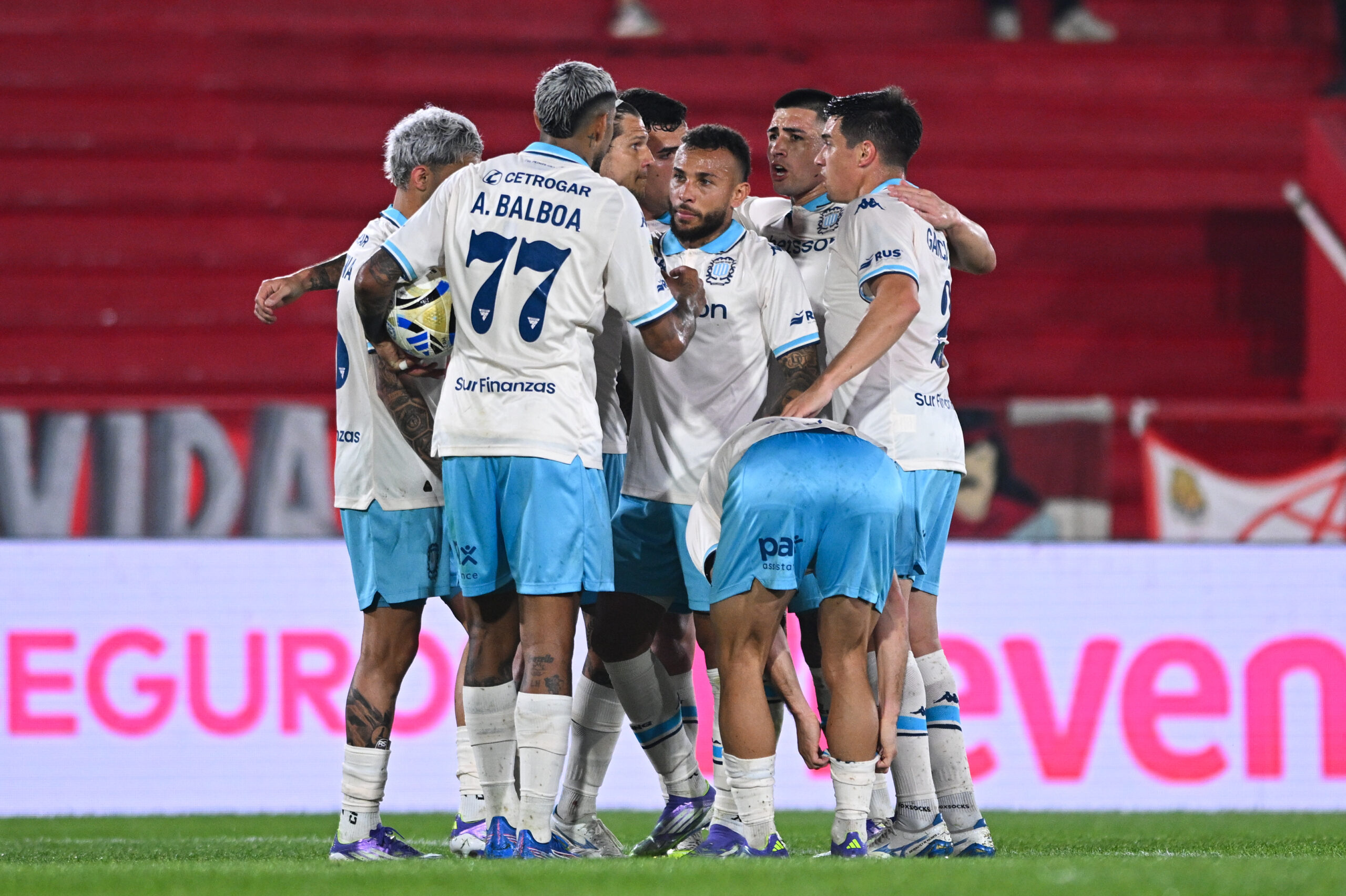 Huracan v Racing Club - Torneo Clausura 2025