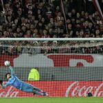 Estudiantes venció a Flamengo, pero Rossi lo dejó sin semifinales en los penales