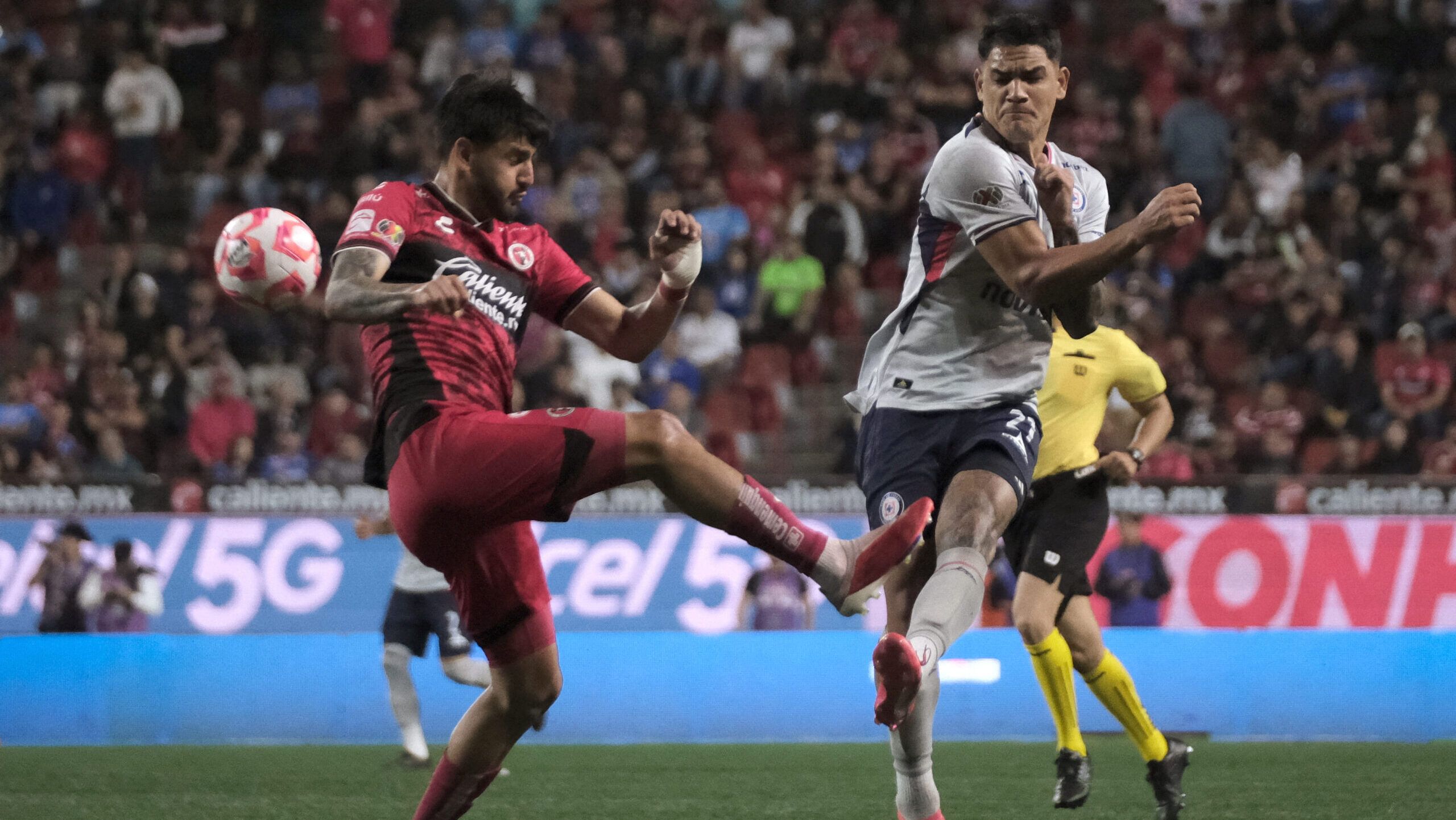 Larcamón tras la derrota en Tijuana: “Nos arruinaron el plan con la expulsión de Rodarte”