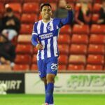 Póker histórico de Diego Gómez en la goleada del Brighton por la Copa de la Liga