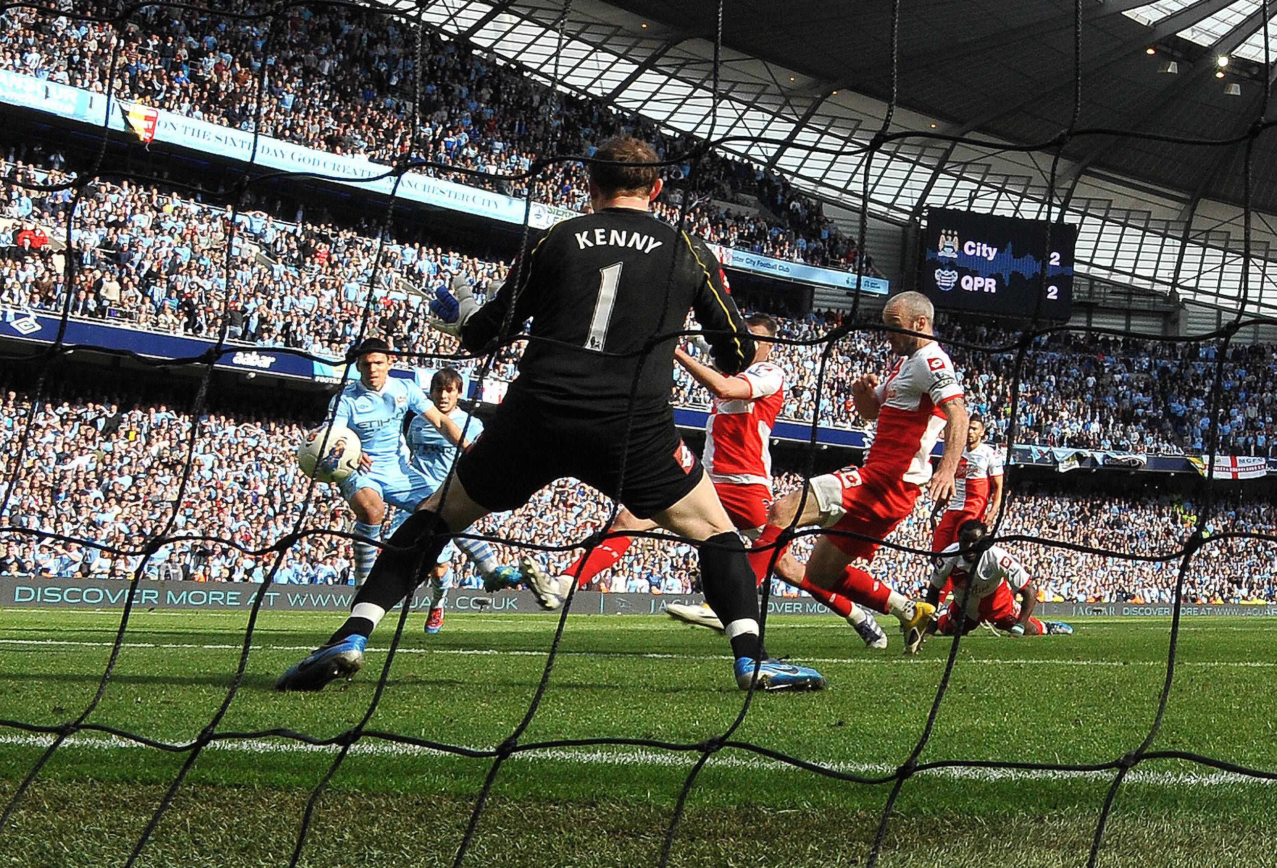 Sergio Kun Aguero anota Gol para el Manchester City