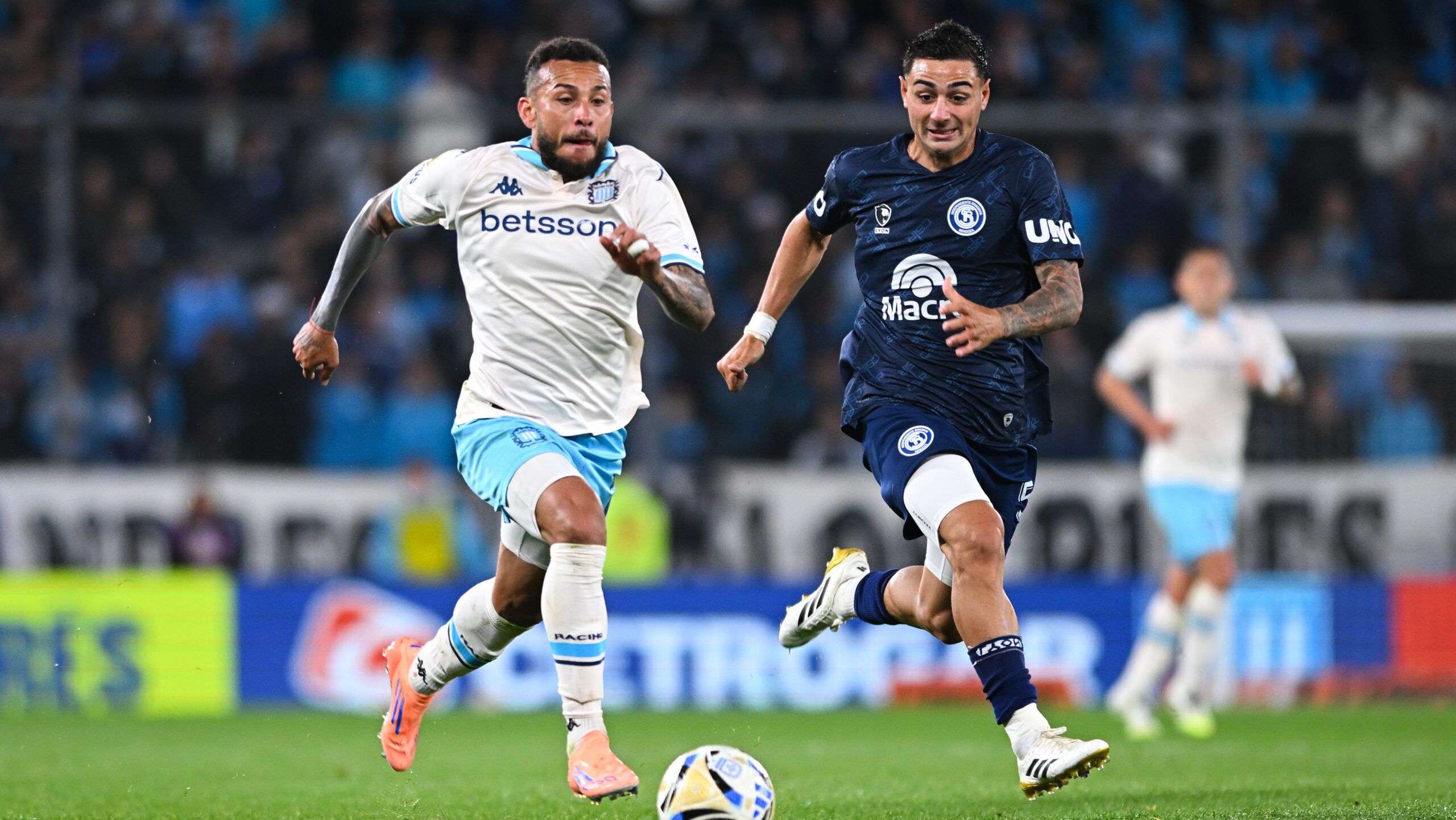 Racing no levanta cabeza y deja pasar otra oportunidad en el Clausura