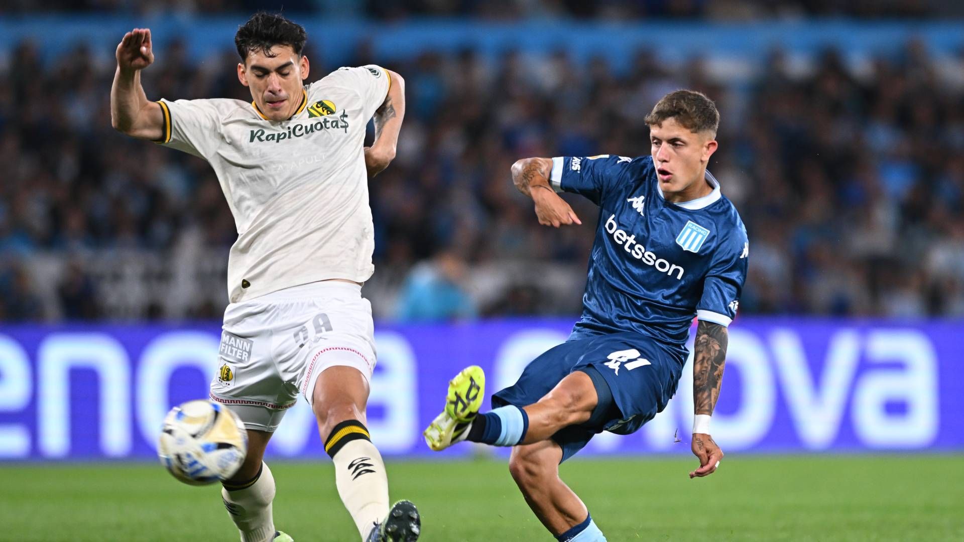 Academia de sueños: Racing venció a Aldosivi y va por todo.