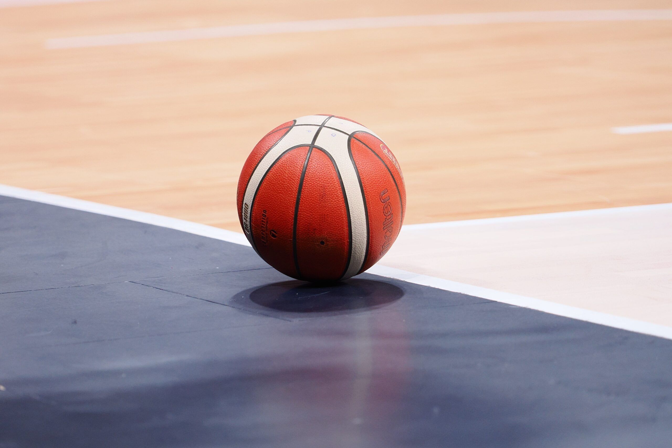 Básquet peruano: Una crisis que no deja de rebotar