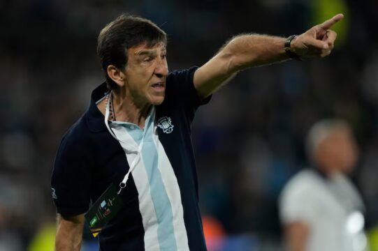 Gustavo Costas tiene contrato hasta fin de año con Racing y la intención del presidente Milito es que continúe Gustavo Garello - AP