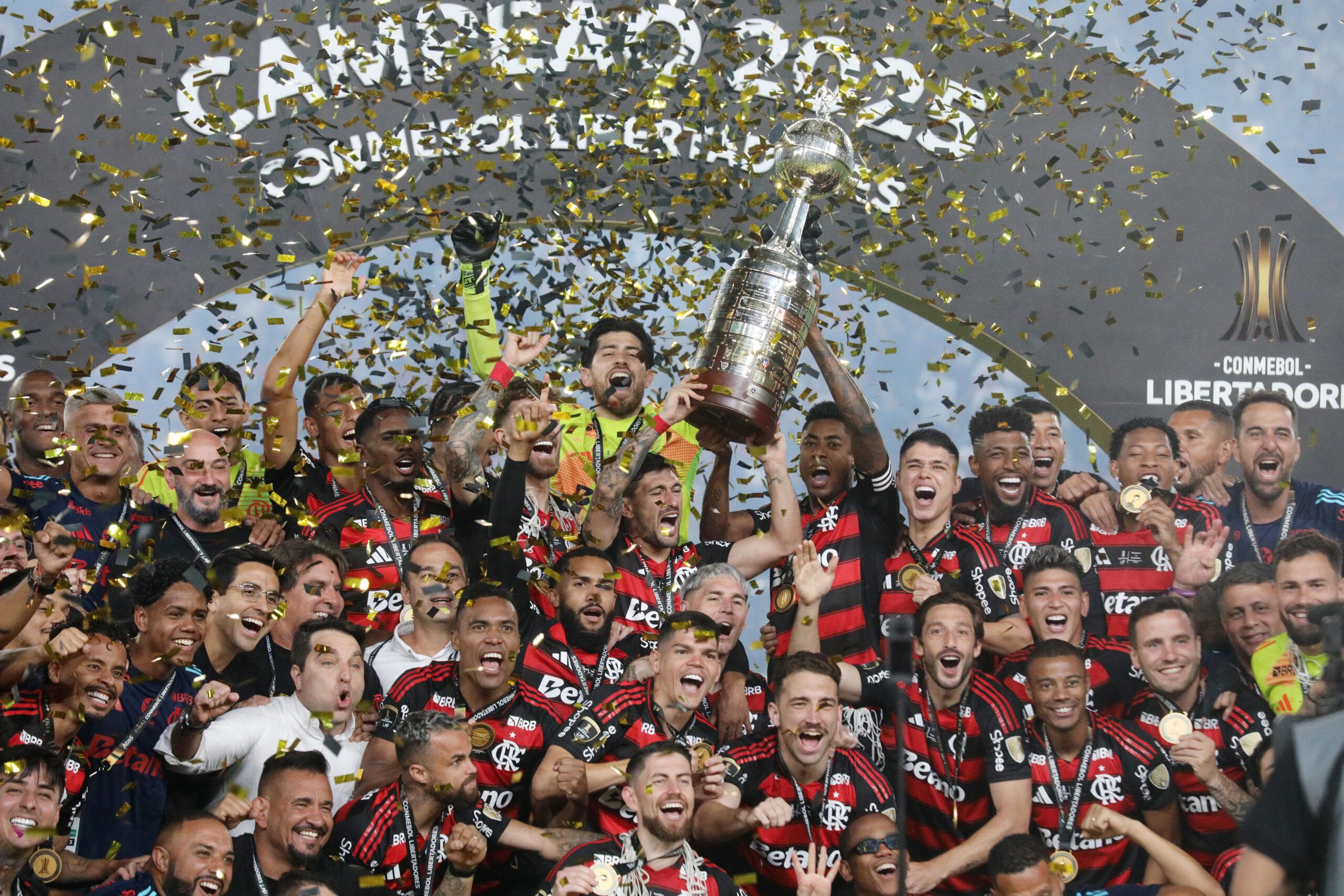 El camino del "Mengão": diez años marcando el pulso del continente