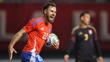 Polémica en Chile: El '11' inédito de Nicolás Córdova genera controversias