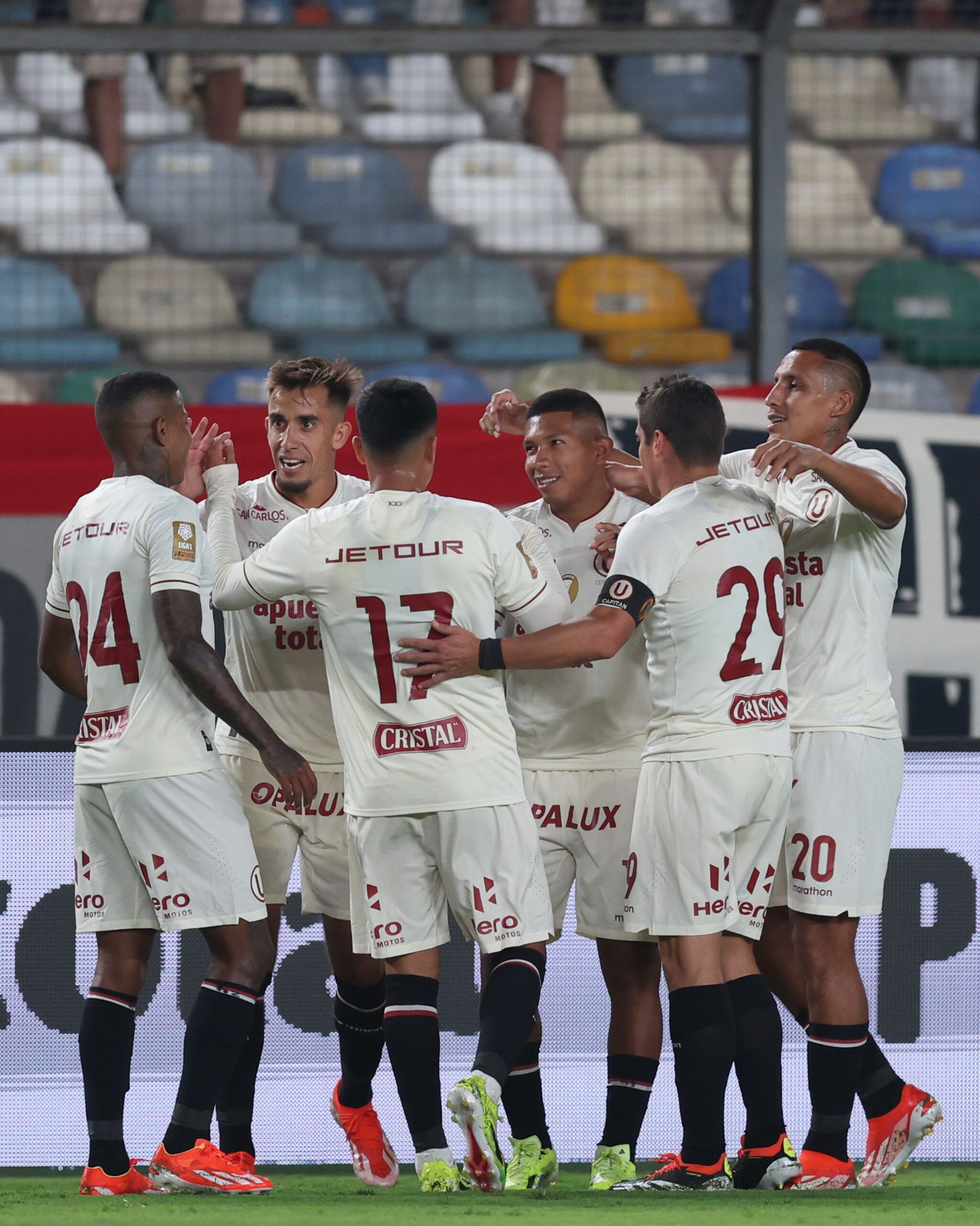 Fiesta, tensión y suspenso: así se vivió la fecha 18 del Clausura peruano