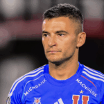 Entre pausas, tensión y un penal salvador: la U iguala con Coquimbo y se juega todo por la Libertadores