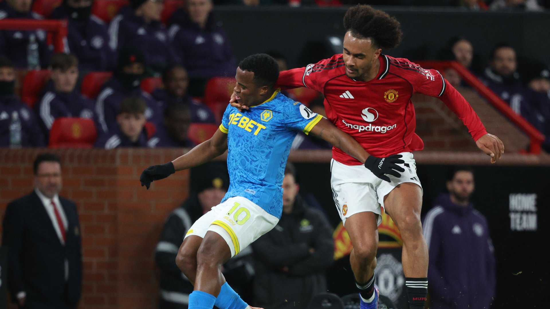 Manchester United dejó escapar el triunfo y cerró el 2025 con un empate ante Wolverhampton