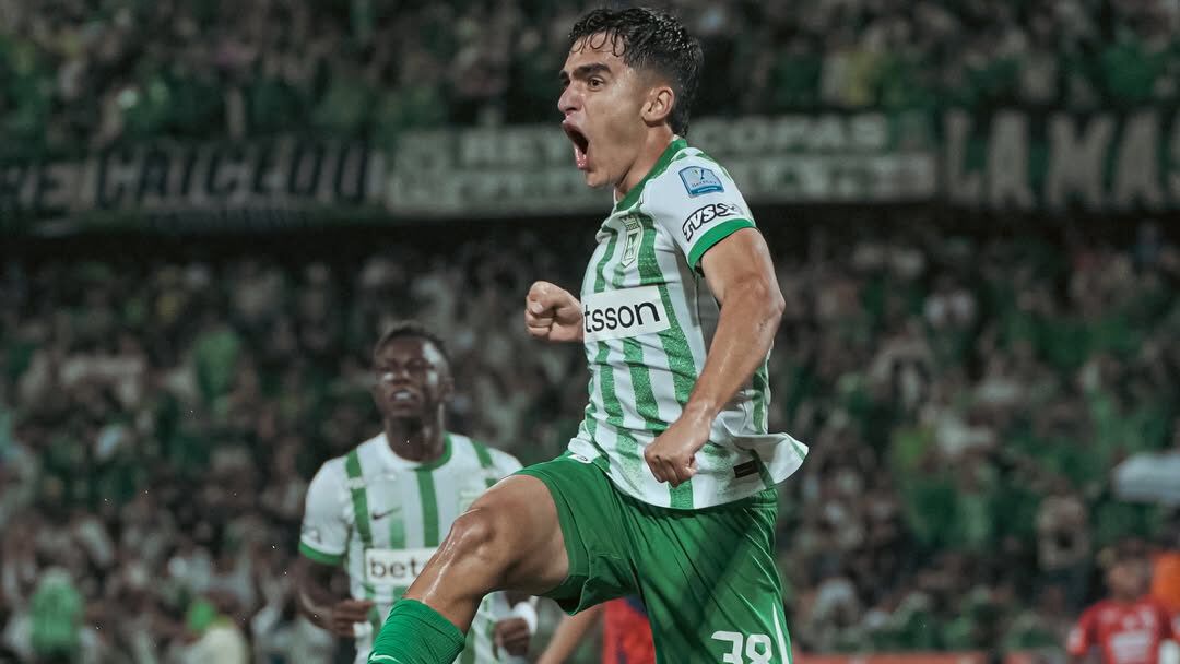 Atlético Nacional vence 2-1 al DIM y sigue con vida en la lucha por la final