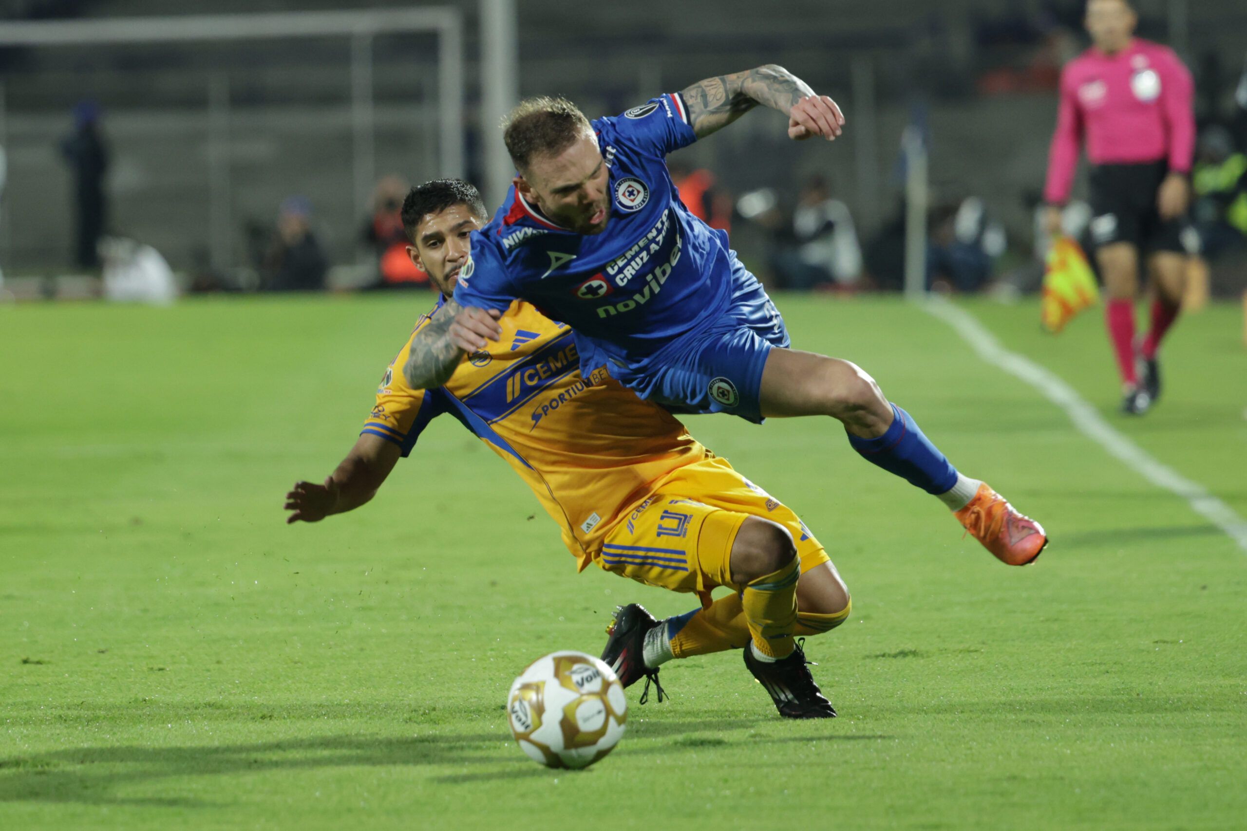 Cruz Azul va por la hazaña en el Volcán: Larcamón se juega la temporada ante Tigres