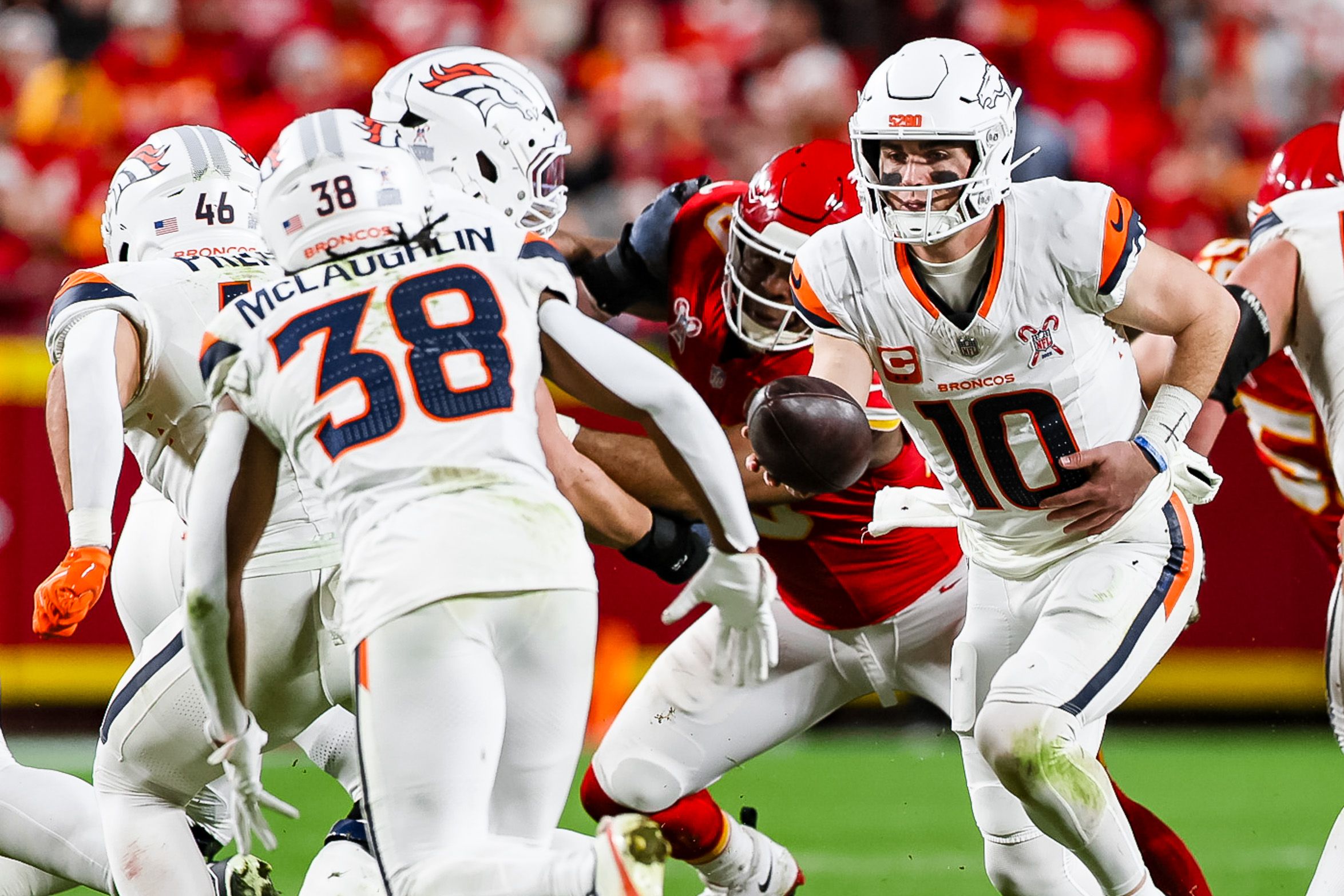 Denver vence 20-13 a Kansas City en Navidad y hunde a los Chiefs en su quinta derrota seguida