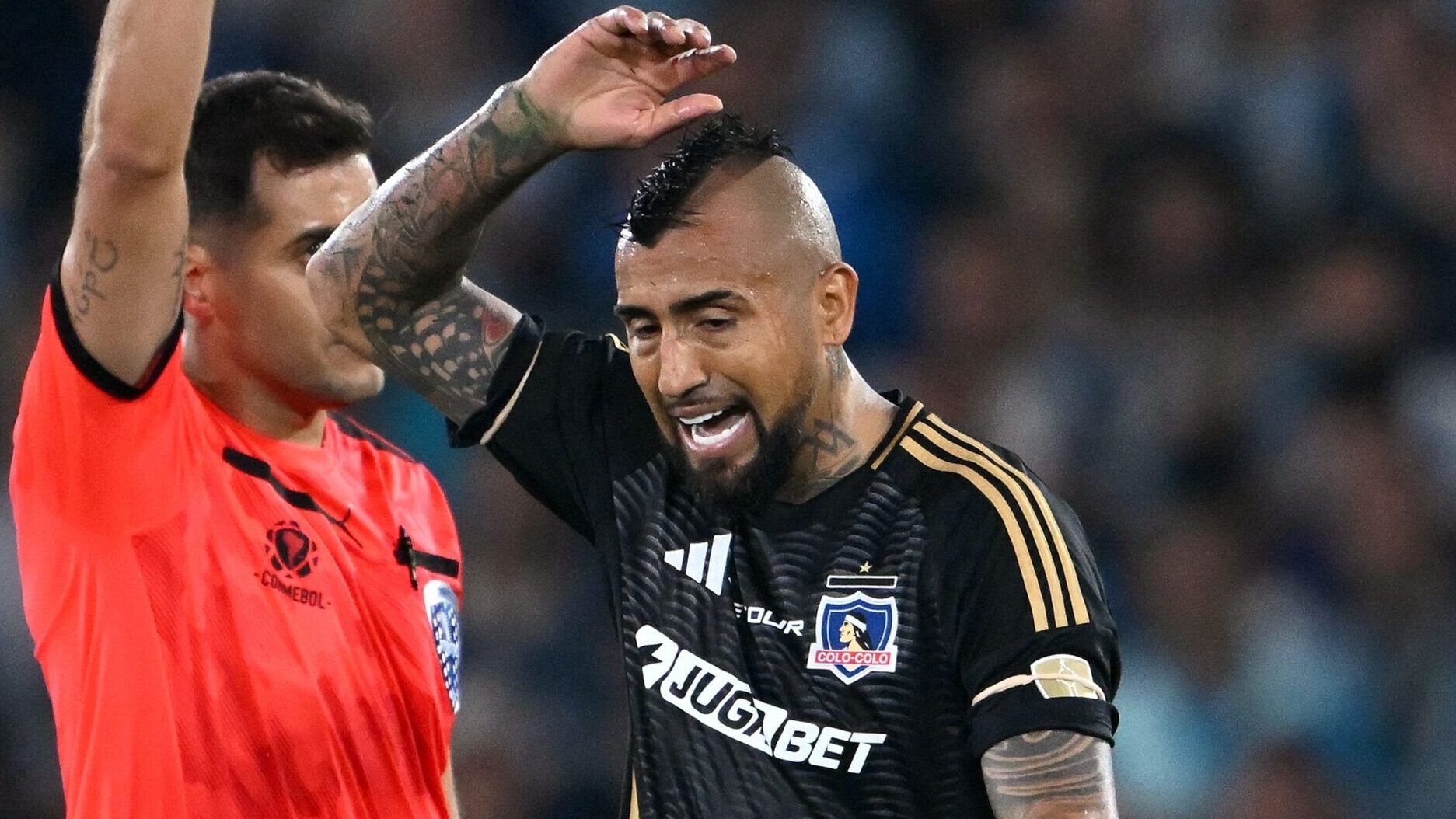 "Es una vergüenza": Arturo Vidal se desahoga por el año de Colo Colo